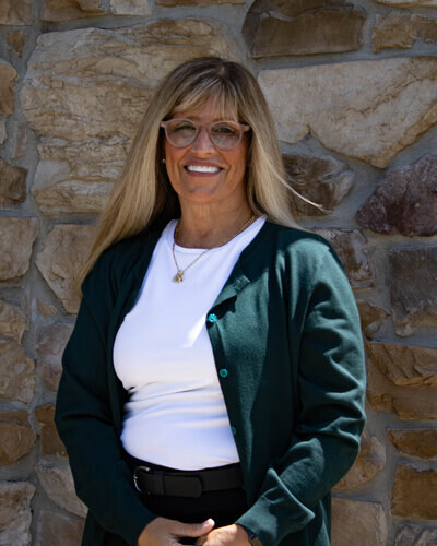 Steph Traver — ADMINISTRATIVE ASSISTANT